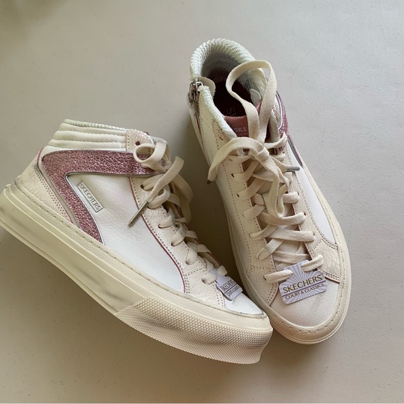 New Skechers vintage look  lace up side zipper sneakers US size 6,5M - Picture 1 of 13